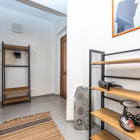 Apartment Deluxe *
